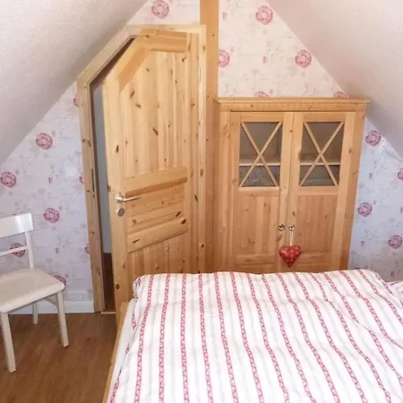 Holiday Home With 2 Bedrooms * Бад-Фрайенвальде
